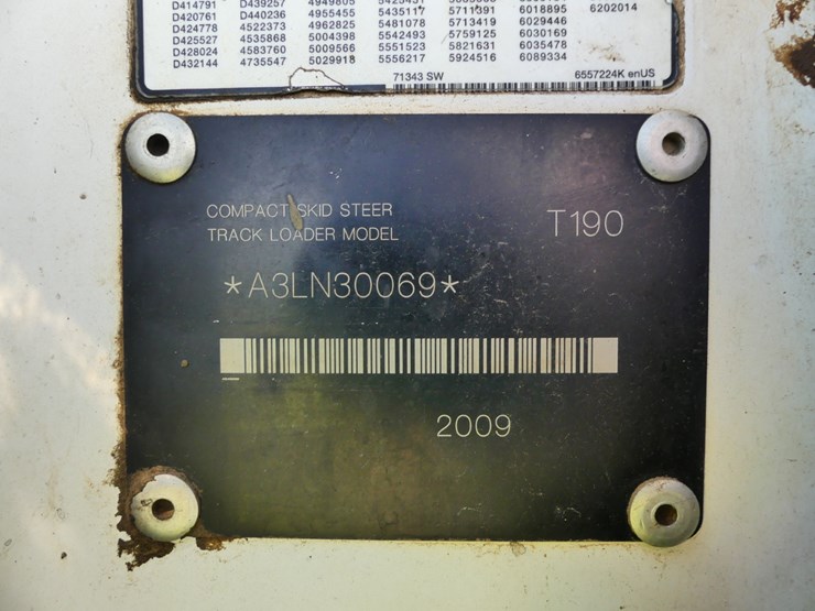 2009-bobcat-t190-image-17