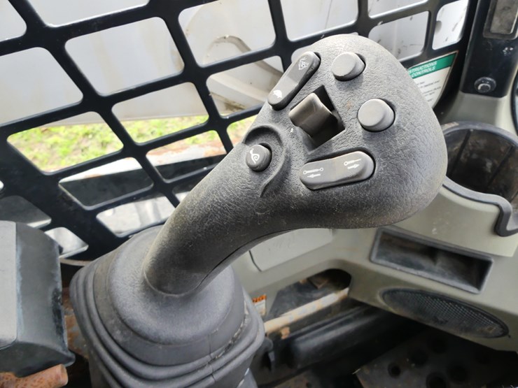 2018-bobcat-t590-image-14