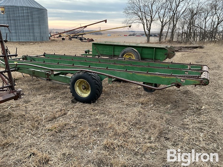 john-deere-200-image-8