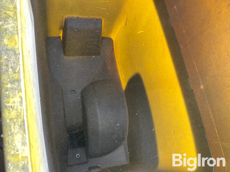 john-deere-7300-image-14