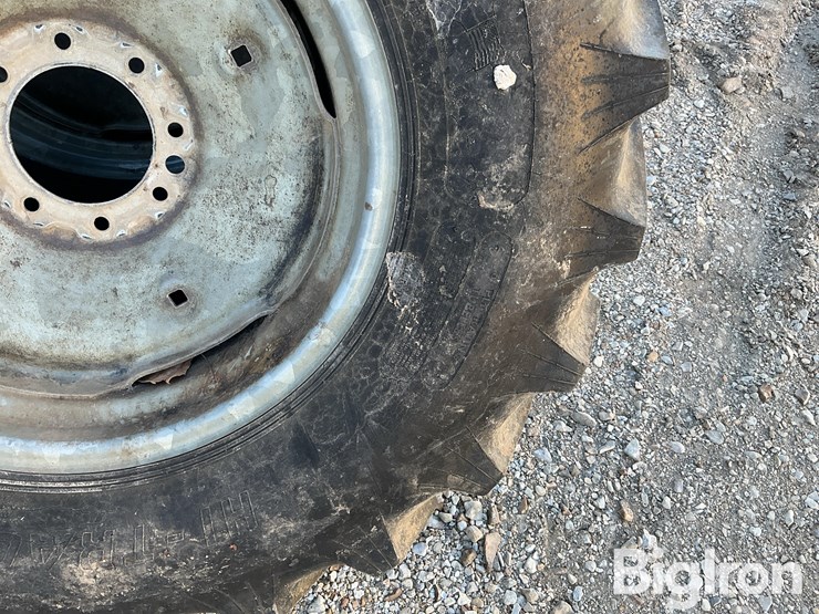 titan-16.9-24-irrigation-pivot-tires-and-rims-image-13