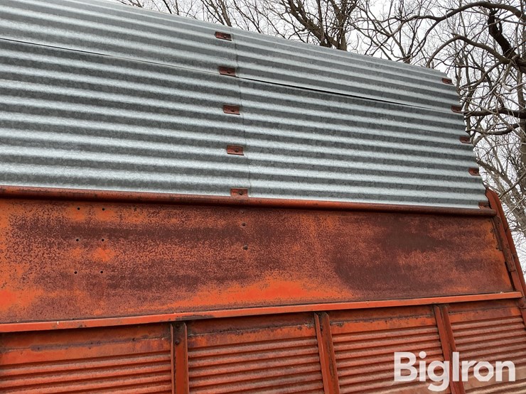 new-holland-83788-forage-wagon-image-10