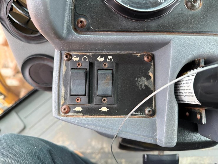 caterpillar-cs-563e-image-58