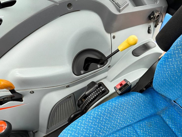 new-holland-ts6.130-image-48