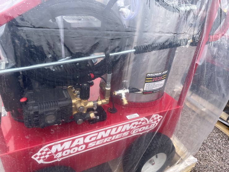 #4300-•-unused-hot-water-pressure-washer-image-3