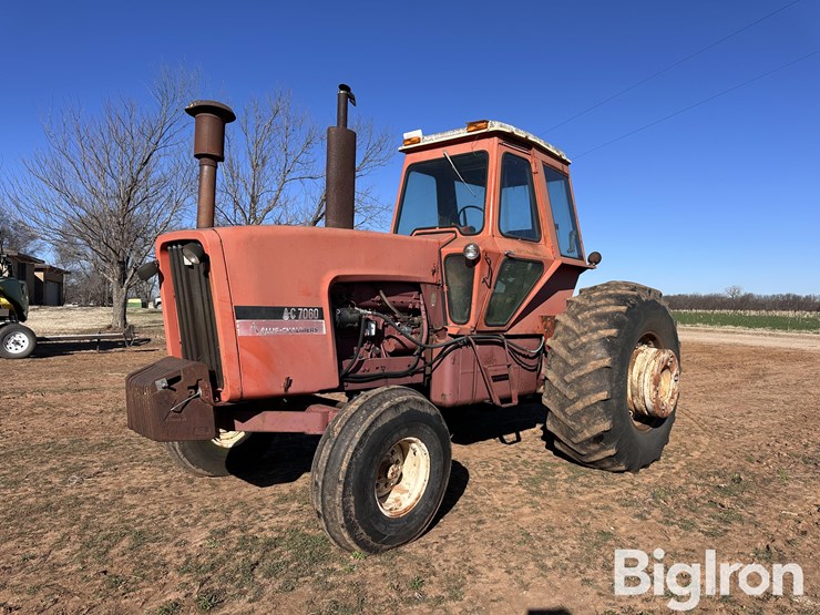 1975-allis-chalmers-7060-image-1