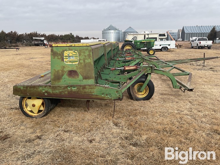 john-deere-9300-image-4