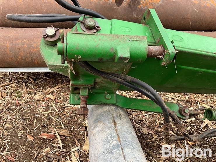 john-deere-8-image-13