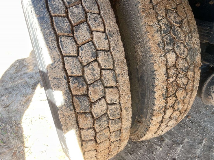 2013-international-durastar-4300-image-24