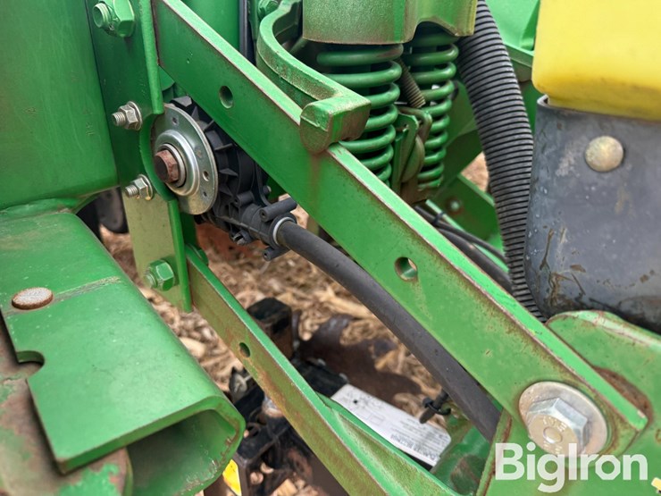 john-deere-1770nt-image-15