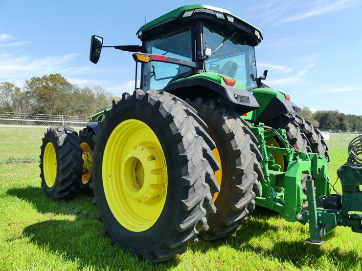 john-deere-8r-310-image-3