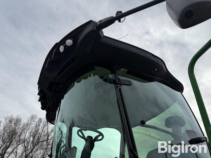 2021-john-deere-w260-image-13