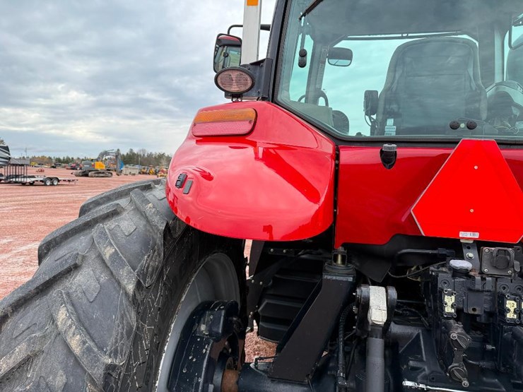 case-ih-magnum-180-image-27