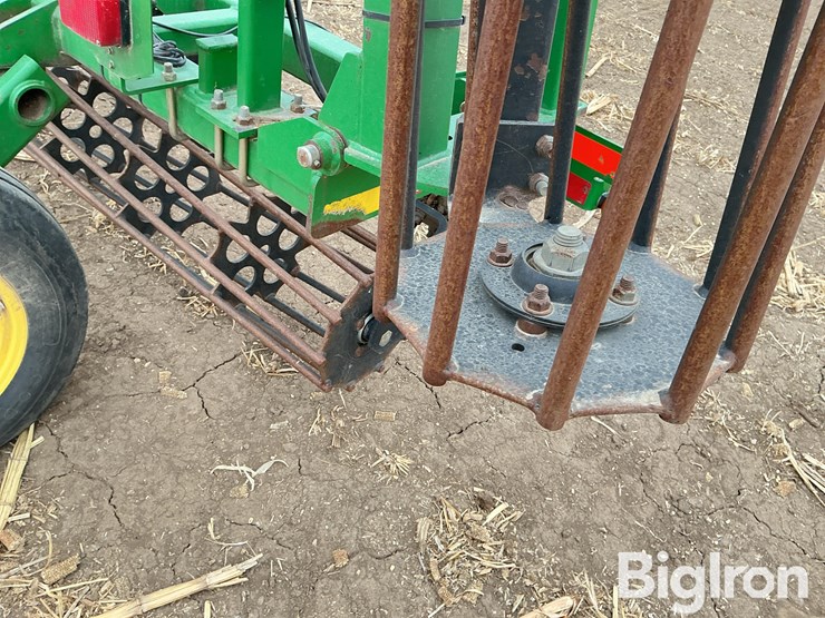 john-deere-200-image-19