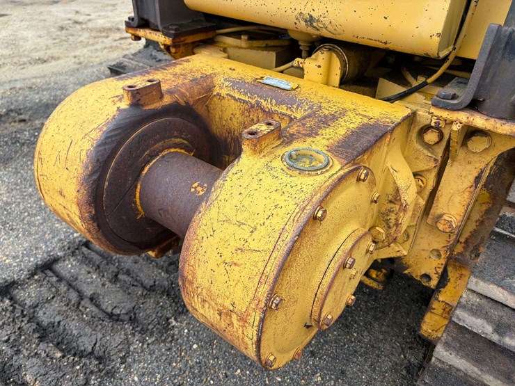 1982-deere-450cc-image-27