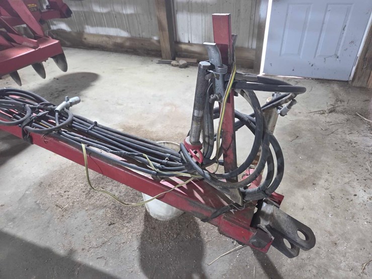 case-ih-3900-image-41