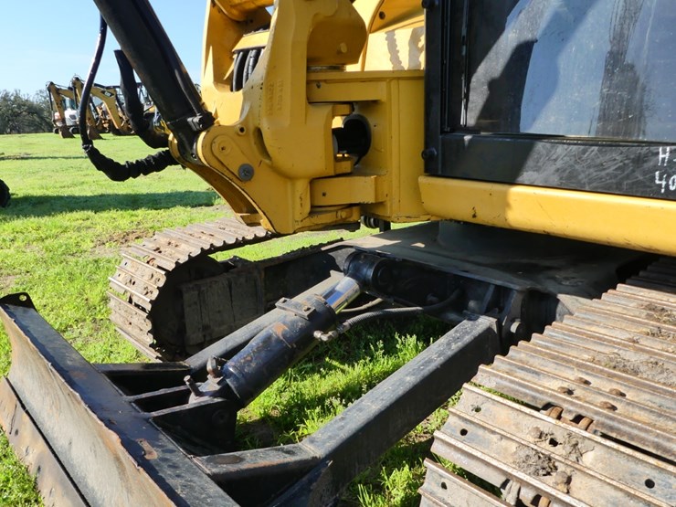 2015-caterpillar-308e-image-6