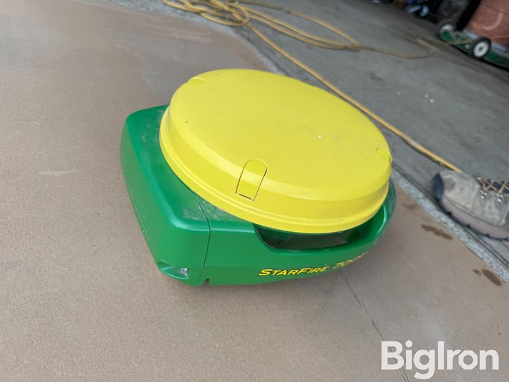 2023-john-deere-7000-image-5