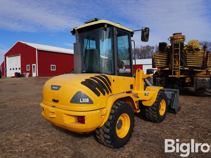 2005-volvo-l30b-image-5