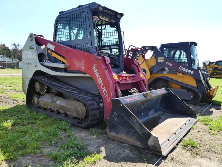 2022-takeuchi-tl12r2-image-2