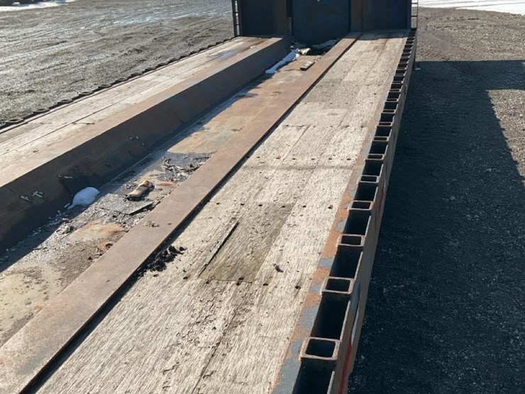 2007-unknown-trailer-image-40