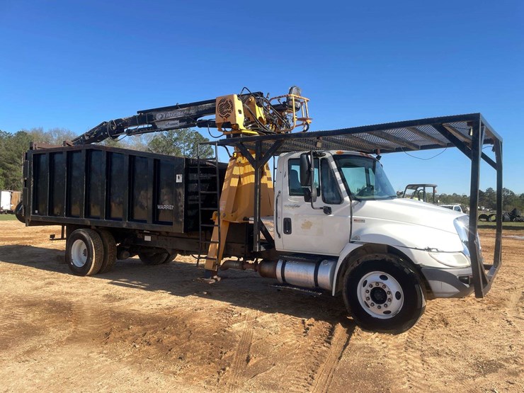 2013-international-durastar-4300-image-4