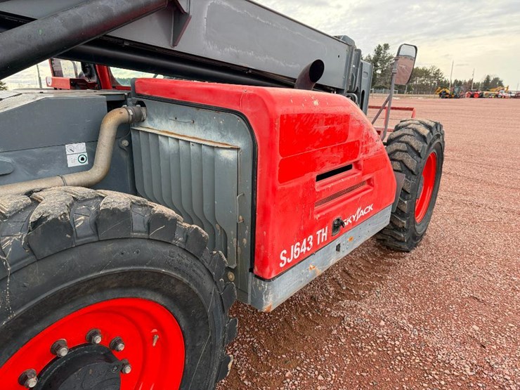 2018-skyjack-sj643th-image-21