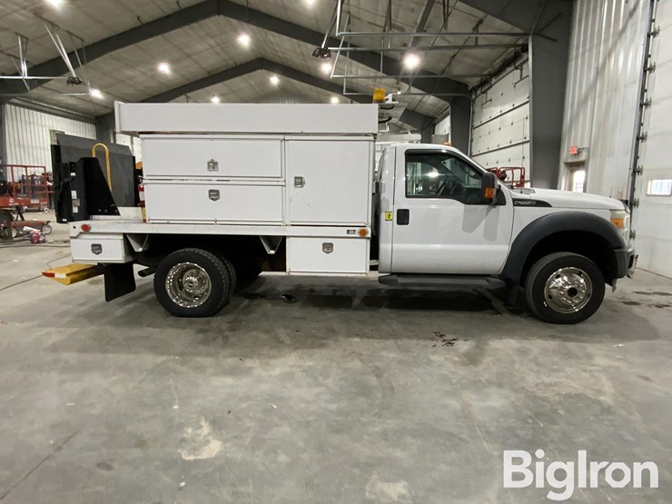 2015-ford-f550-xl-image-4