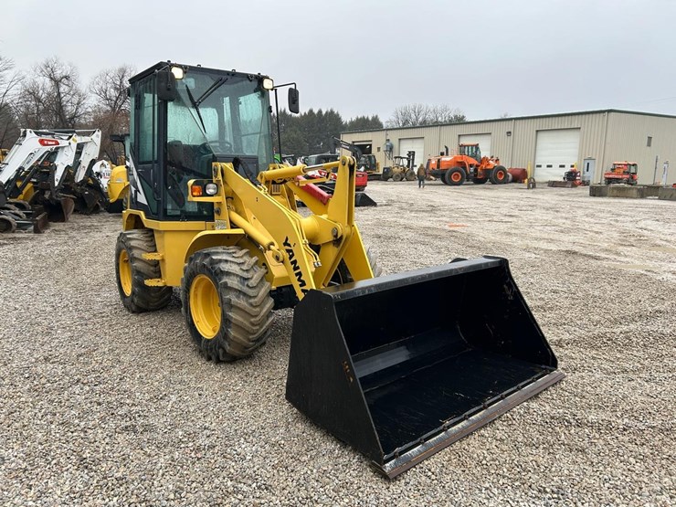 2016-yanmar-v4-7-image-6