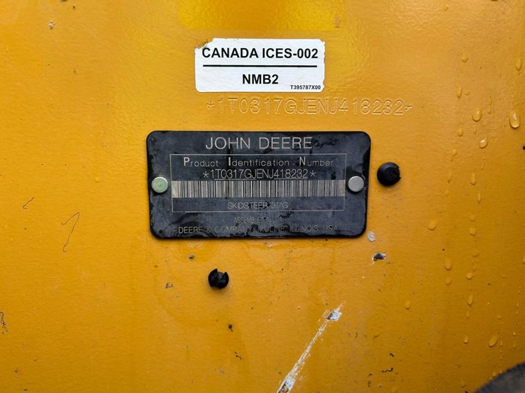 2022-deere-317g-image-26