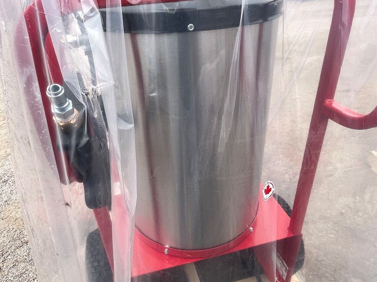 #4303-•-unused-hot-water-pressure-washer-image-16