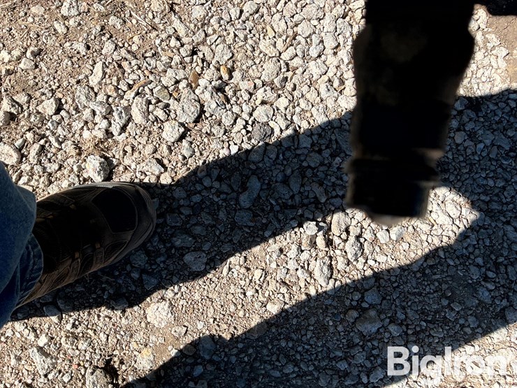 john-deere-7300-image-11