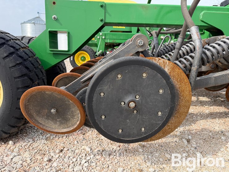 2013-john-deere-1990-image-19