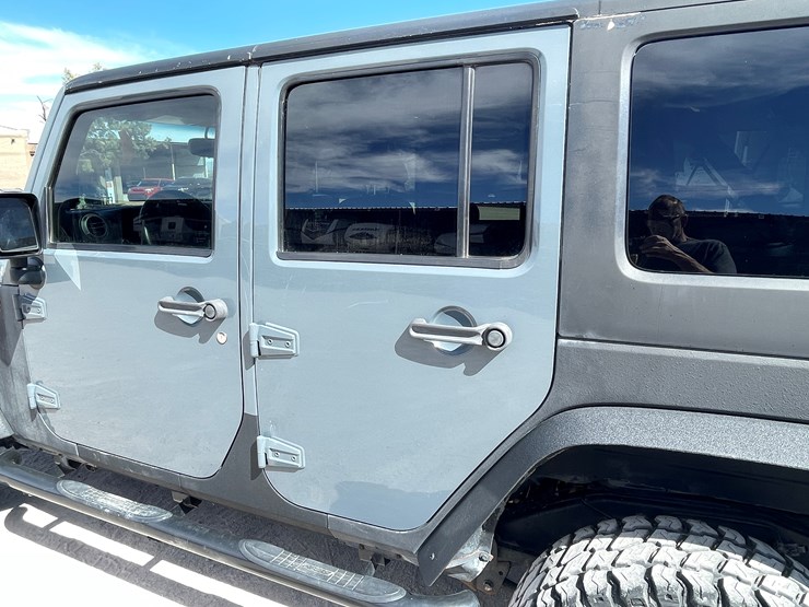 2014-jeep-wrangler-image-18