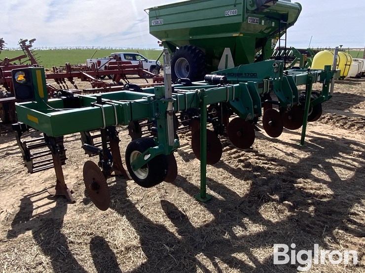 great-plains-ss1700-image-3