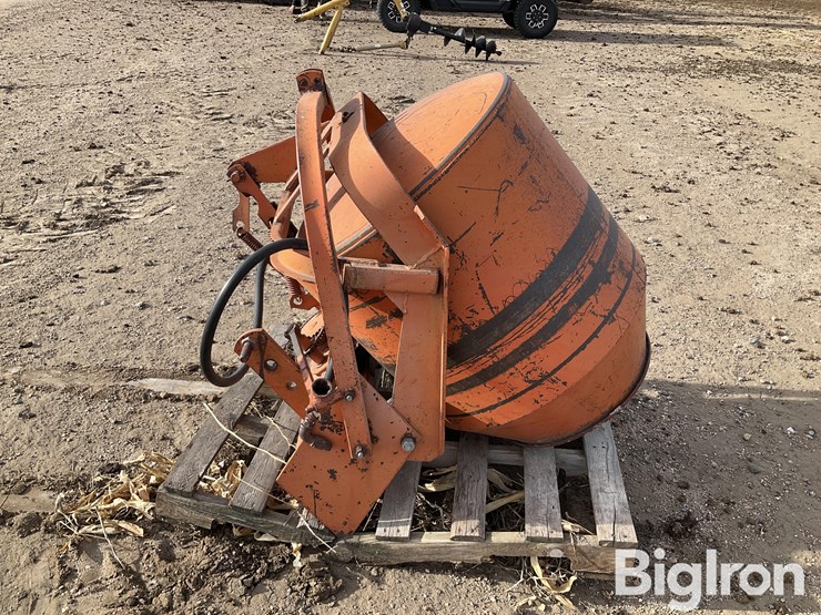 big-red-cement-mixer-image-4