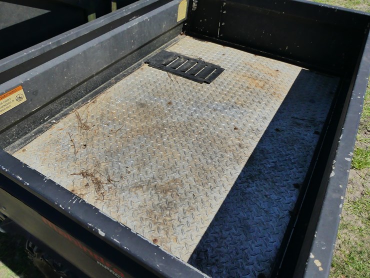 2018-mahindra-mpact-xtv-1000s-image-7