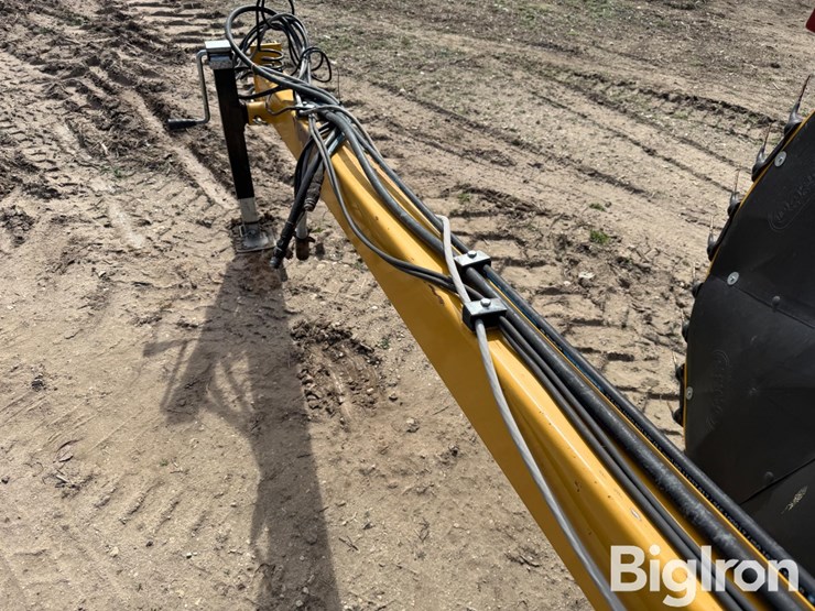 2023-darf-1017lfmwac-17-wheel-hay-rake-image-18