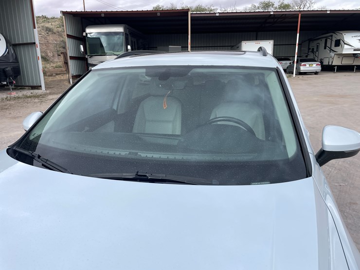 2019-volkswagen-tiguan-se-image-15