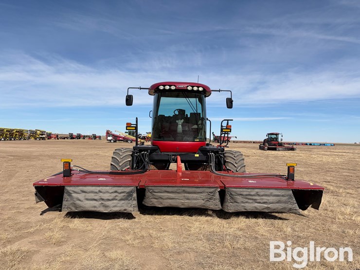 2014-case-ih-wd2303-image-2