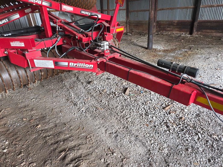 20'-brillion-x-series-cultipacker-image-11