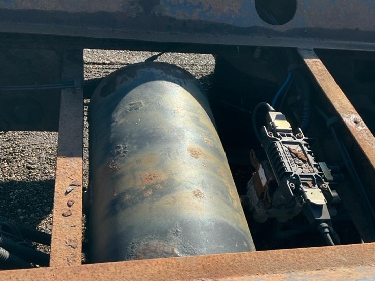 2007-unknown-trailer-image-32