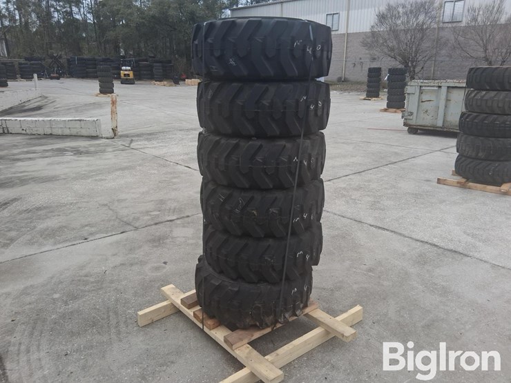 extremelift-10-16.5-tires-&-rims-image-4