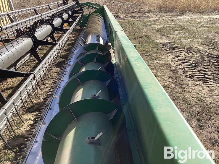 2005-john-deere-635f-image-11