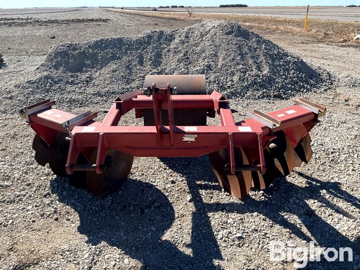 lindsay-track-closer-image-2