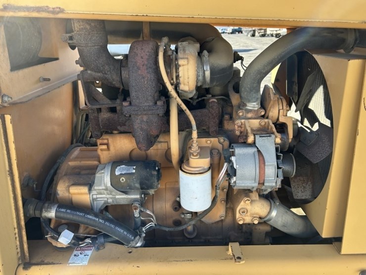 case-860-turbo-image-29