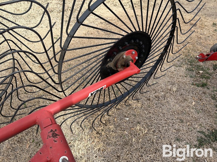 2022-ibex-ts130-2+2-3-pt-hay-rake-image-19