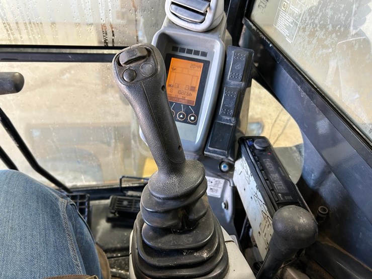 2018-deere-60g-image-26