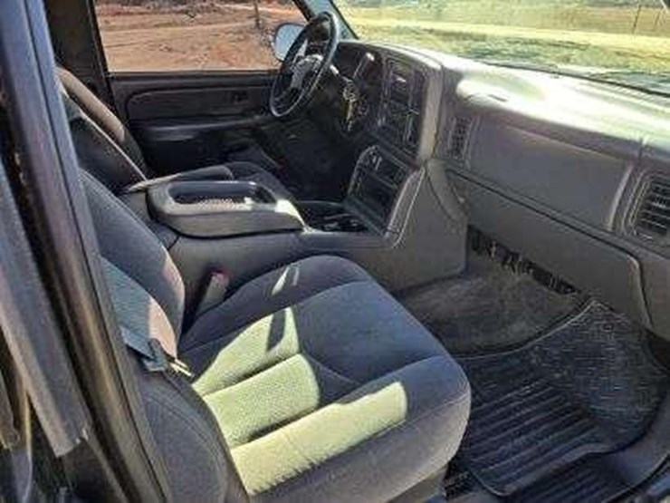 2005-chevrolet-silverado-1500-image-11