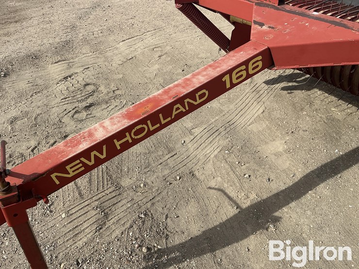 new-holland-166-image-19
